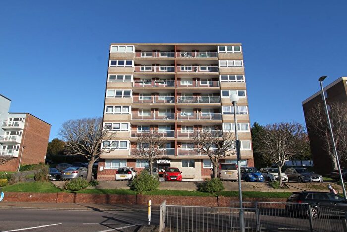 2 Bedroom Flat For Sale In Upperton Road, Eastbourne, BN21