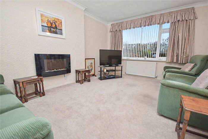 3 Bedroom Bungalow For Sale In Cookridge Avenue, Leeds, West Yorkshire, LS16