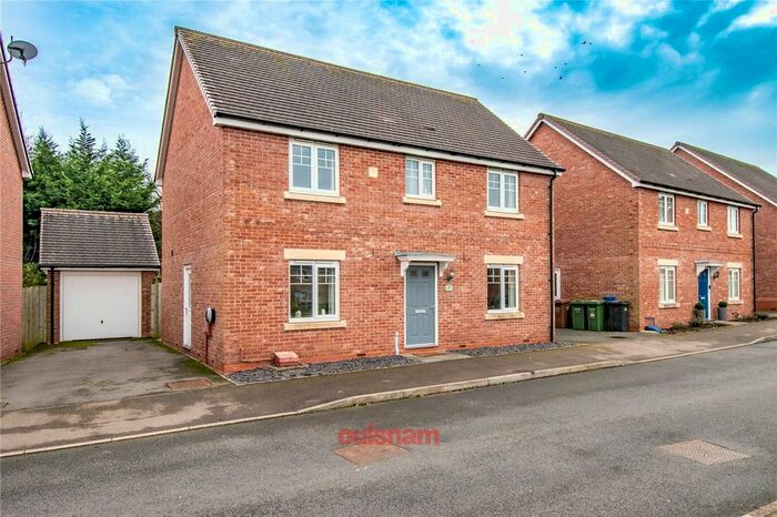 4 Bedroom Detached House For Sale In Squashberries Close, Wychbold, Droitwich, Worcestershire, WR9