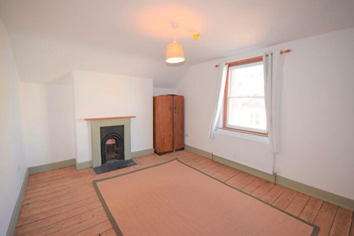 6 Bedroom House To Rent In York Road, Bristol, BS6