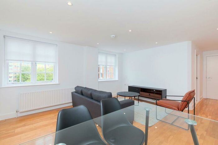 2 Bedroom Apartment To Rent In St Mark's Apartments, City Road, London, EC1V