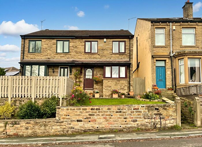 3 Bedroom Semi Detached House For Sale In Station Road, Fenay Bridge, HD8