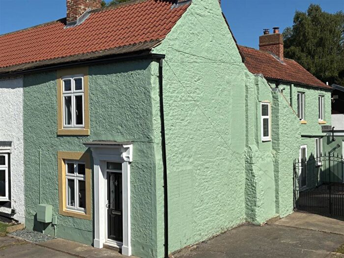 3 Bedroom House For Sale In Silver Street, Barton, DL10