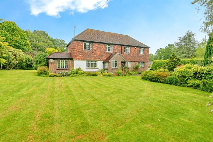 5 Bedroom Detached House For Sale In Snow Hill, Copthorne, Crawley, RH10