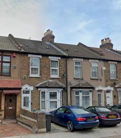 4 Bedroom Property To Rent In Nags Head Road, Ponders End, Enfield, EN3