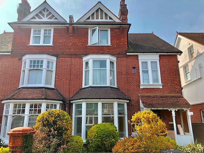 1 Bedroom Apartment To Rent In Pembroke Avenue, Hove, BN3