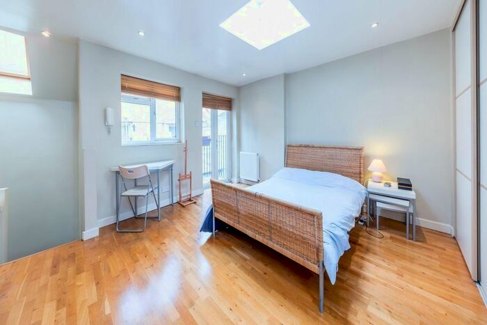 Studio To Rent In Westland Place, London, N1