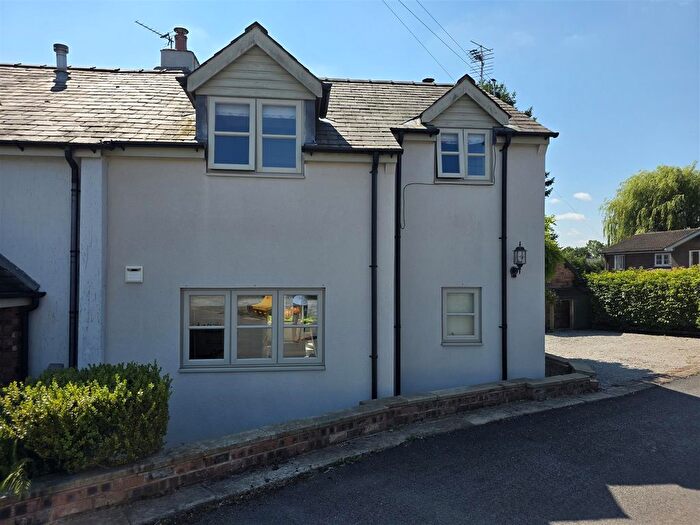 2 Bedroom End Terrace House To Rent In Dobb Brow Road, Westhoughton, Bolton, BL5
