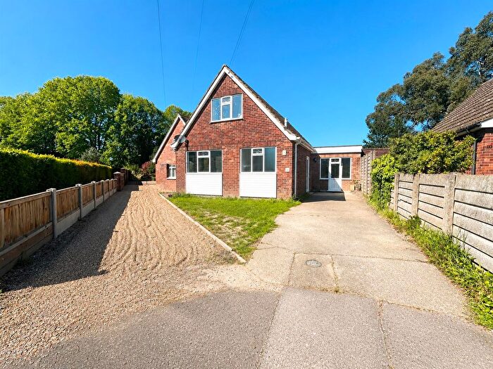 5 Bedroom Detached Bungalow For Sale In Heath Close, Norwich, NR6