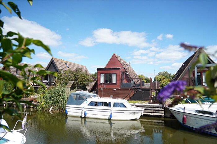 2 Bedroom Detached House For Sale In Kingfisher, Isleham, Ely, Cambridgeshire, CB7