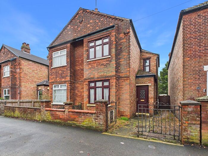 3 Bedroom Semi Detached House For Sale In Vancouver Avenue, King's Lynn, PE30