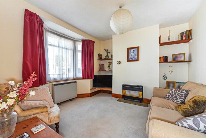 2 Bedroom End Of Terrace House For Sale In Caledonian Road, Chichester, PO19