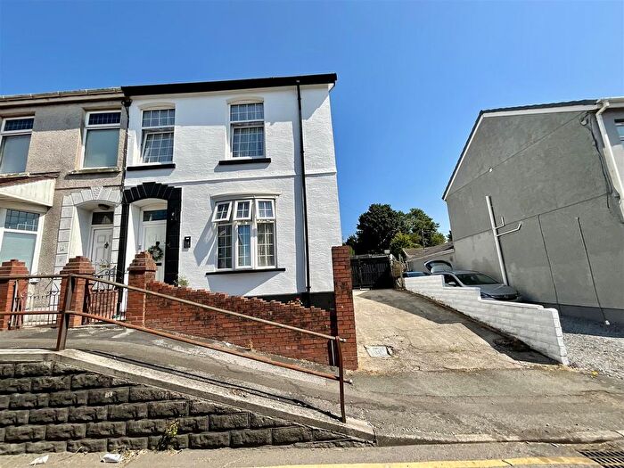 3 Bedroom Semi-detached House For Sale In Frondeg Terrace, Llanelli, SA15