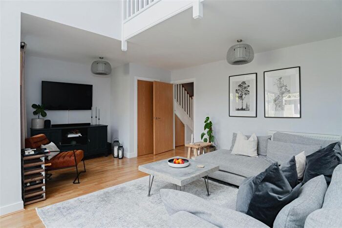 3 Bedroom Terraced House For Sale In Lilley Mead, Redhill, RH1
