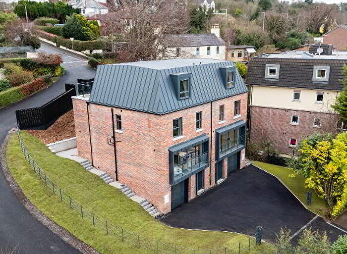 4 Bedroom Semi-Detached House For Sale In B Antrim Road, Belfast, BT36
