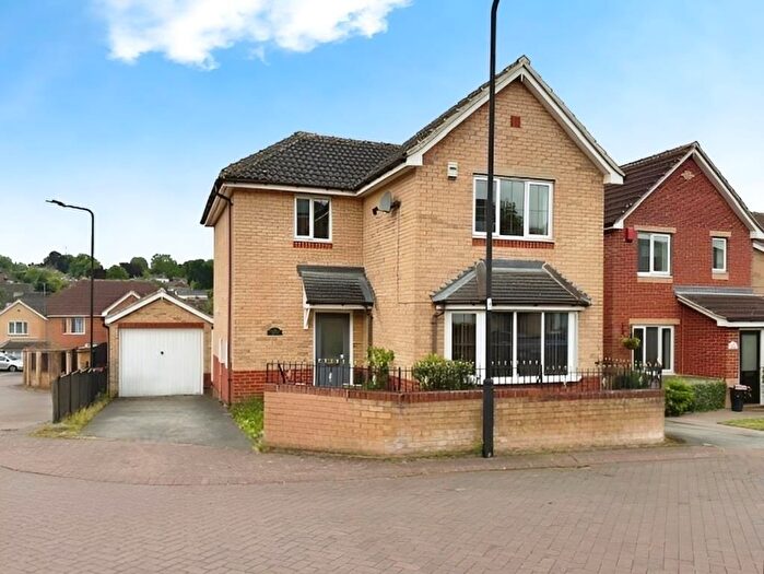 3 Bedroom Detached House To Rent In Norrels Drive, Rotherham, S60