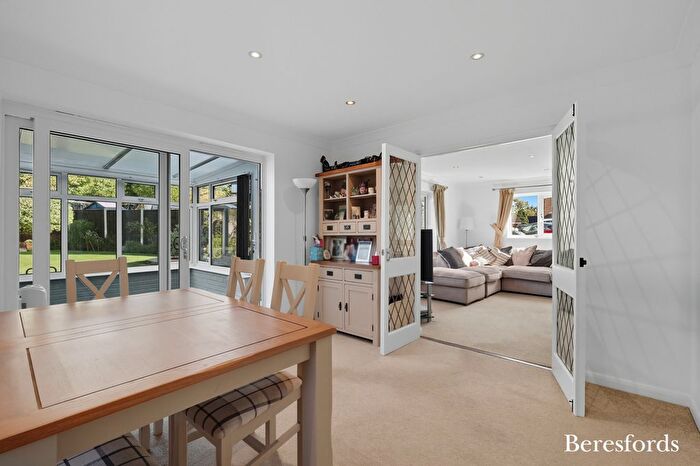 4 Bedroom Detached House For Sale In Brocksparkwood, Brentwood, CM13