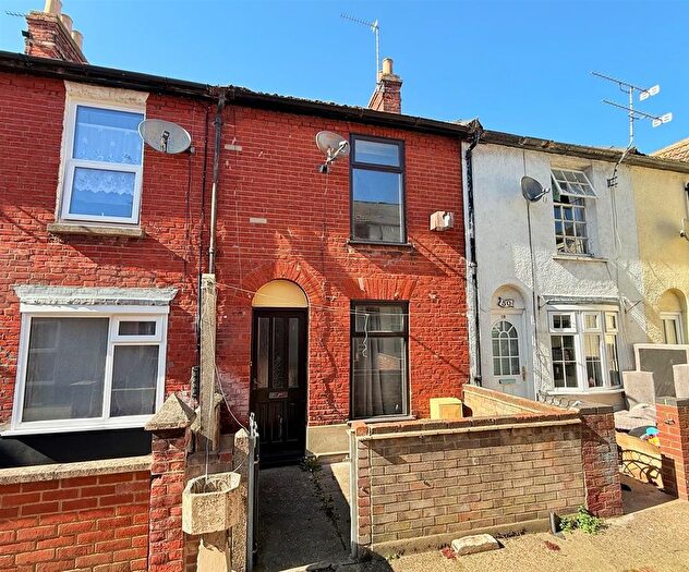 2 Bedroom Terraced House For Sale In North Market Road, Great Yarmouth, NR30