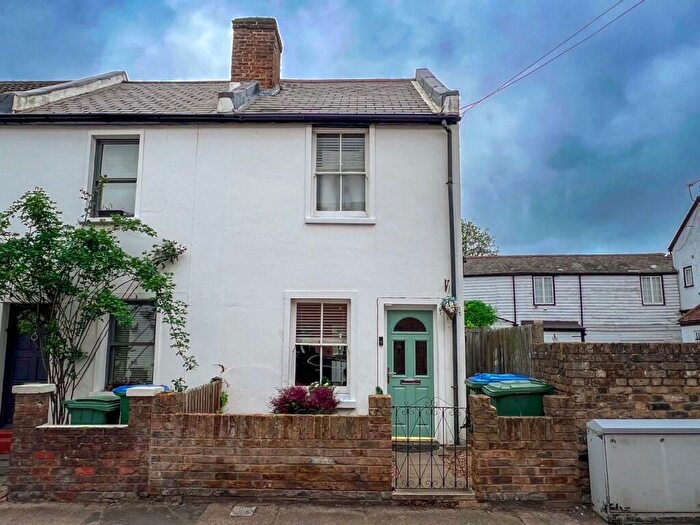 2 Bedroom End Of Terrace House For Sale In Bell Road, East Molesey, KT8