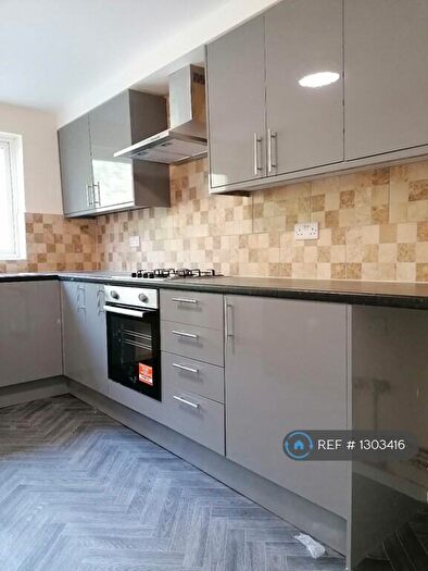 3 Bedroom End Of Terrace House To Rent In Sinclair Close, Derby, DE24