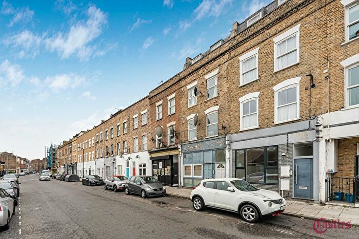 2 Bedroom Flat For Sale In Clarence Road, London, E5