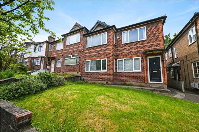 2 Bedroom Apartment For Sale In Chambers Lane, London, NW10