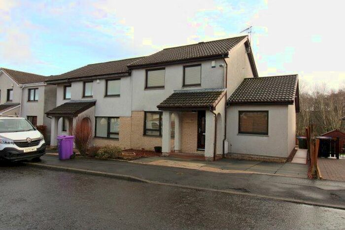 4 Bedroom Property To Rent In Castle Grove, Kilbirnie, KA25