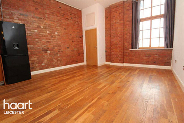 2 Bedroom Apartment For Sale In Junior Street, Leicester, LE1