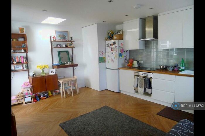 1 Bedroom Maisonette To Rent In Saxon Road, London, E3