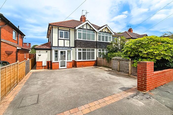 3 Bedroom Semi-Detached House To Rent In Mount Gardens, Harrogate, HG2