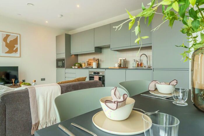 2 Bedroom Apartment To Rent In Uncle Leeds, Whitehall Leeds, LS12