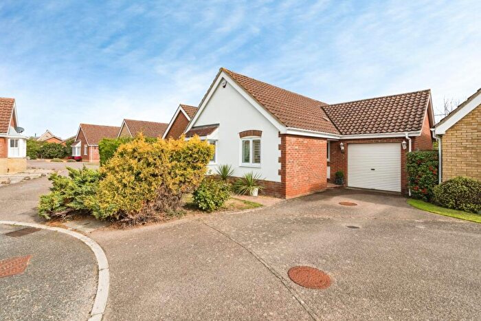 2 Bedroom Bungalow For Sale In Will Rede Close, Beccles, Suffolk, NR34