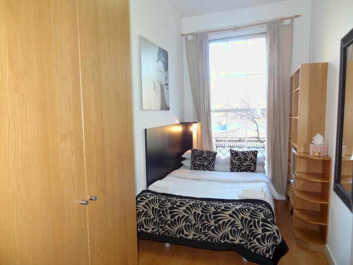 Studio To Rent In Cartwright Gardens, Bloomsbury, London, WC1H