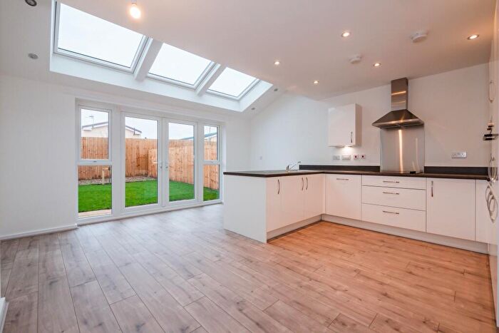 3 Bedroom House To Rent In Pollen Gardens, Warton, PR4