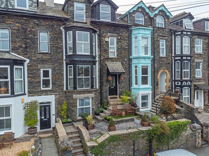2 Bedroom Flat For Sale In Craig Walk, Windermere, LA23
