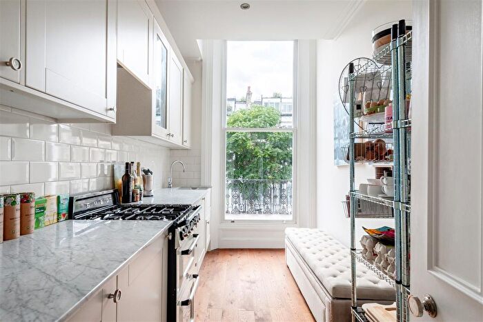 1 Bedroom Flat For Sale In Holland Road, Holland Park, W14