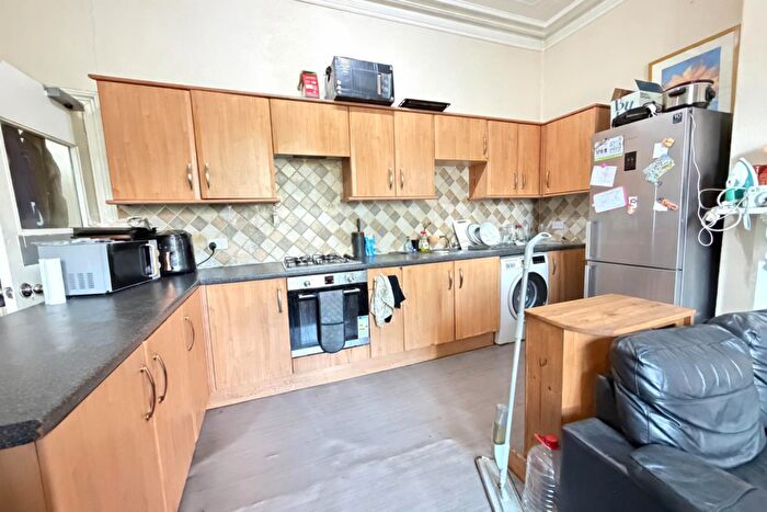 4 Bedroom Maisonette To Rent In Fulwood Road, Sheffield, S10