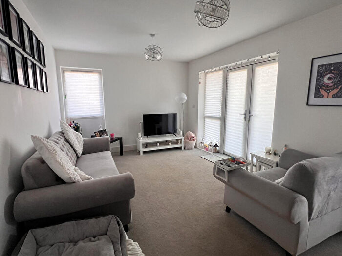 2 Bedroom Flat For Sale In Flat, Meon Court, Titchfield Close, Havant, Hampshire, PO9