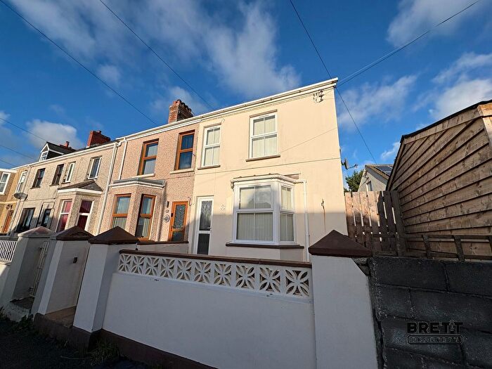 3 Bedroom End Terrace House To Rent In Cromwell Road, Milford Haven, Pembrokeshire., SA73