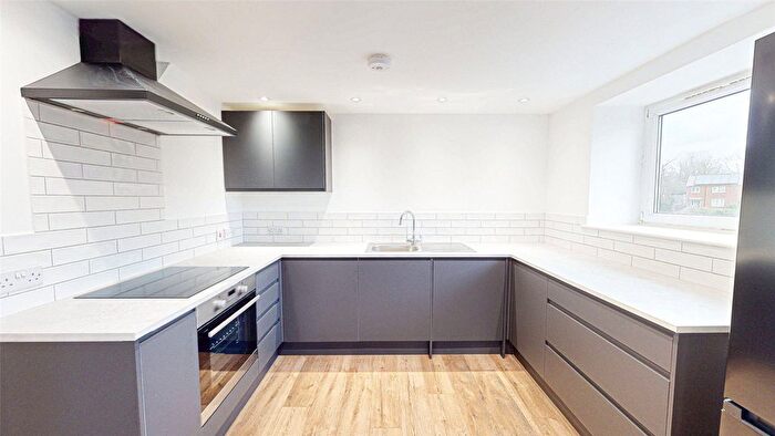 2 Bedroom Flat For Sale In Flat, Lakeside Rise, Blackley, Manchester, M9