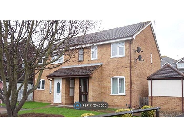 1 Bedroom Flat To Rent In Burns Place, Tilbury, RM18