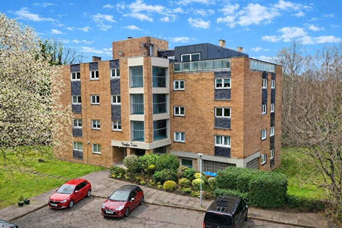 3 Bedroom Flat For Sale In Regents Gate, Bothwell, Glasgow, G71