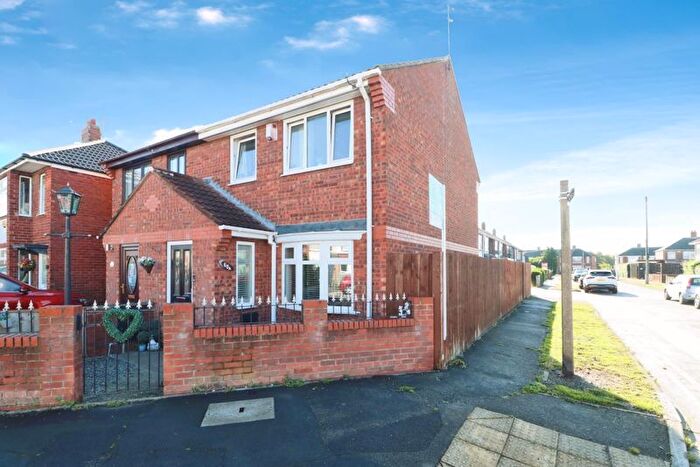 3 Bedroom Semi-detached House For Sale In Worcester Road, Hull, HU5