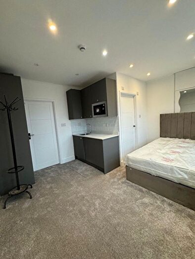 1 Bedroom Studio To Rent In Wandsworth High Street, London, SW18
