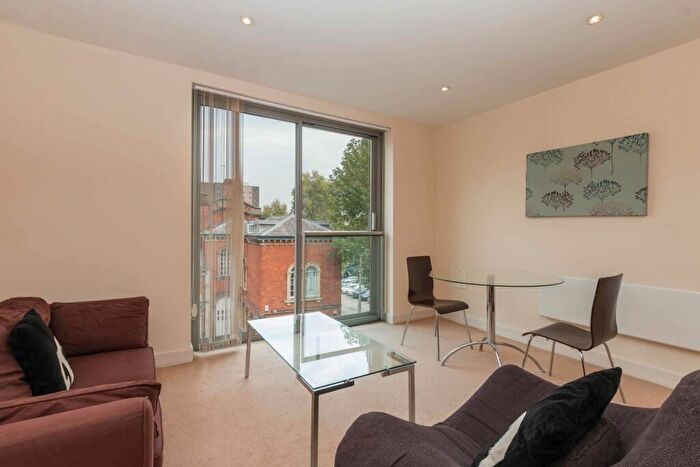 1 Bedroom Apartment To Rent In Viva, Commercial Street, B1
