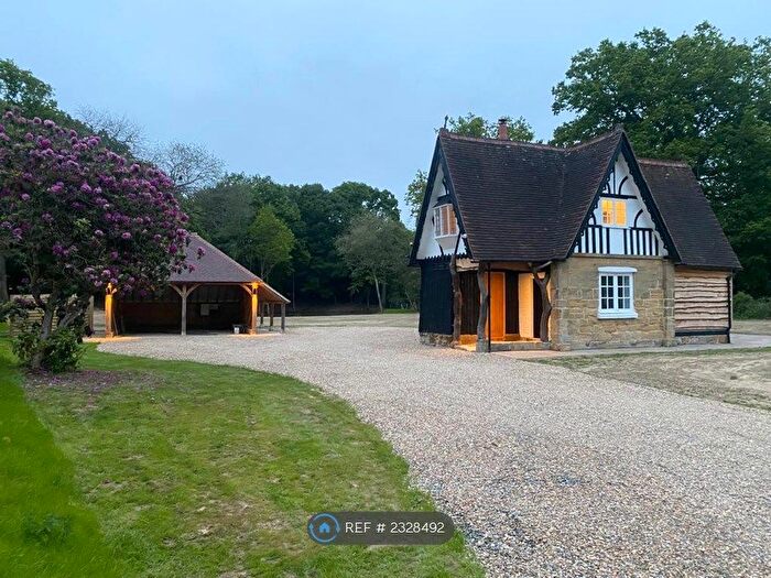 3 Bedroom Detached House To Rent In Fordcombe Road, Tunbridge Wells, TN3