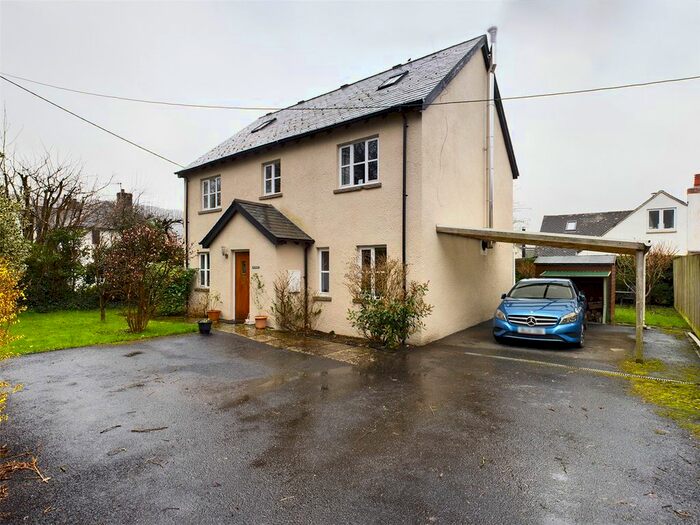 5 Bedroom Detached House For Sale In Station Road, Talybont-On-Usk, Brecon, Powys, LD3
