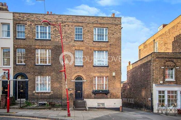 1 Bedroom Apartment To Rent In Star Hill, Rochester, Kent, ME1