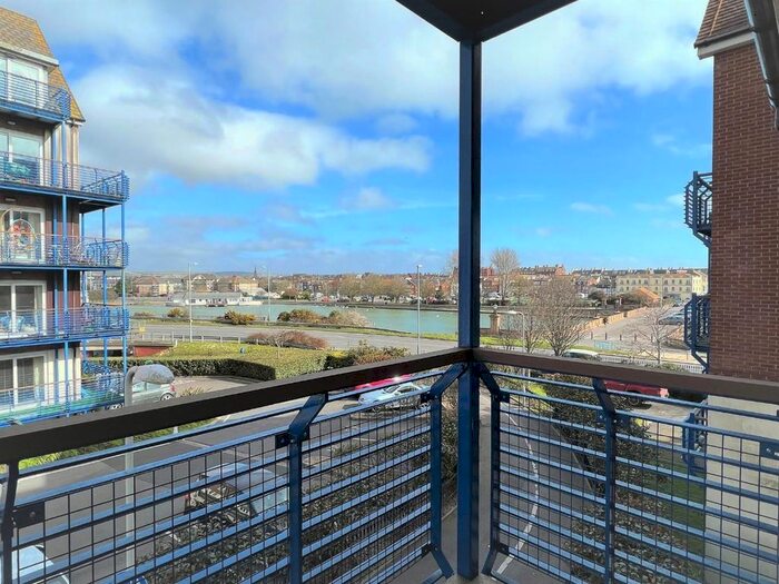 2 Bedroom Flat To Rent In Corscombe Close, Weymouth, DT4