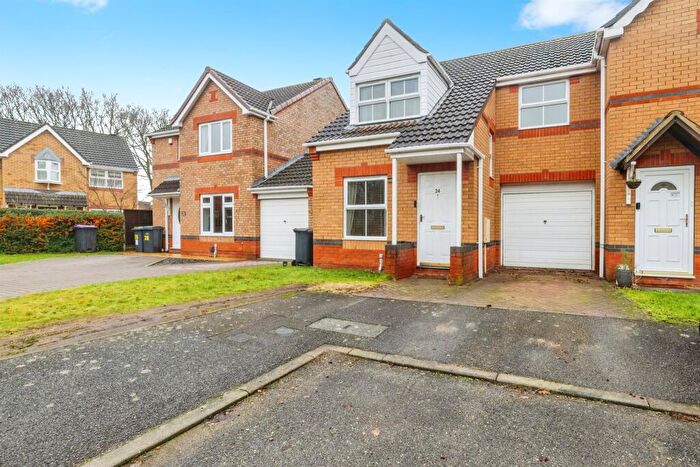 3 Bedroom Semi Detached House For Sale In Briar Close, South Hykeham, Lincoln, LN6